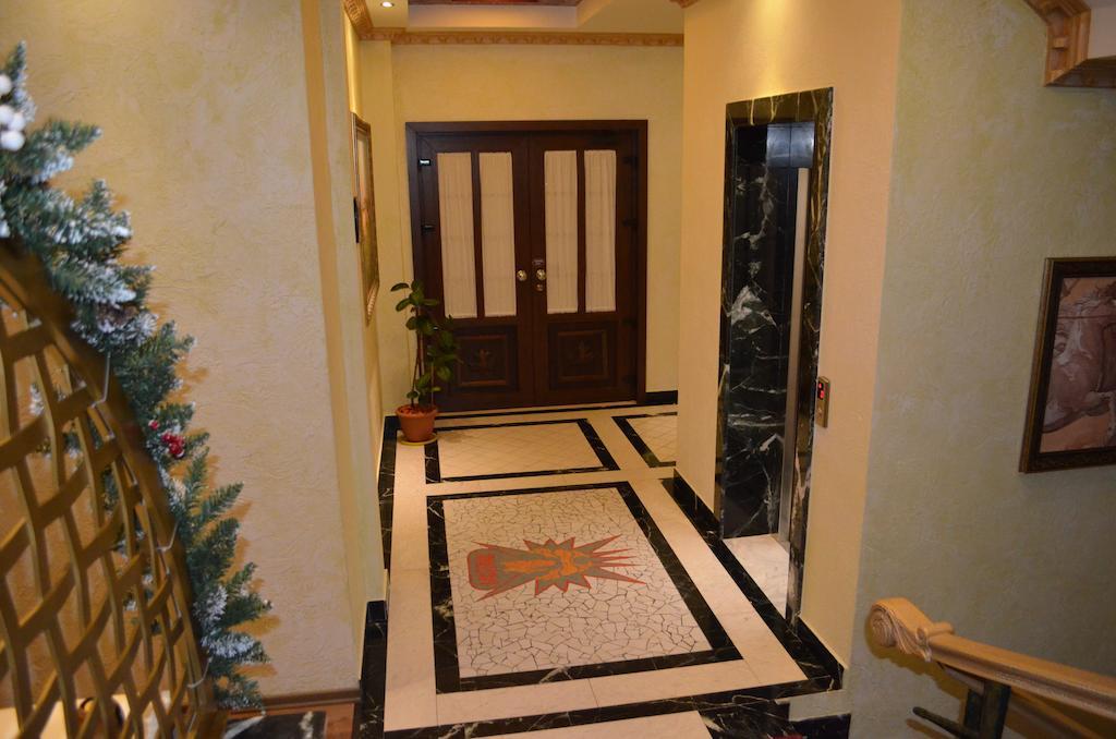 Vasqarr Hotel Mustang מראה חיצוני תמונה