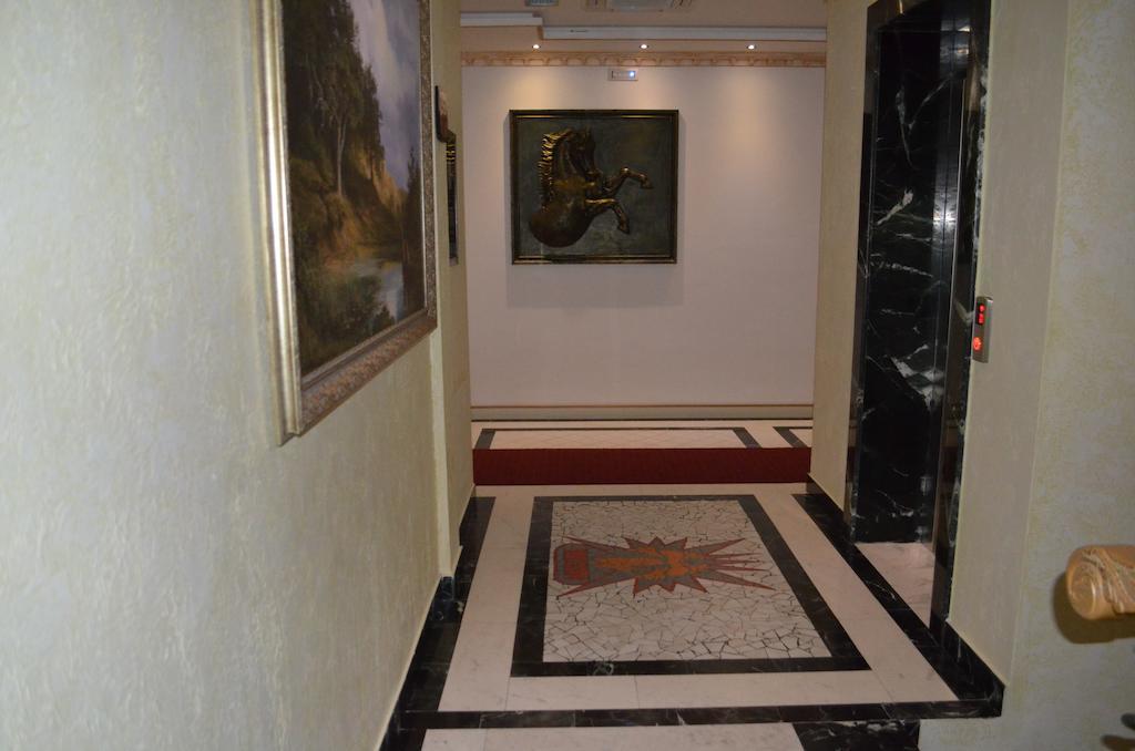 Vasqarr Hotel Mustang מראה חיצוני תמונה