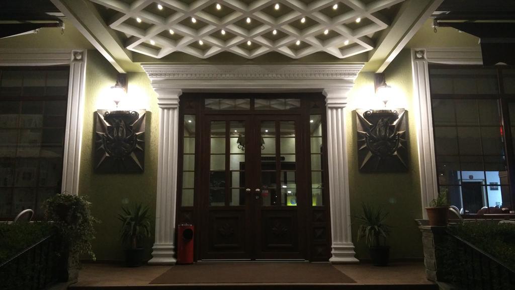 Vasqarr Hotel Mustang מראה חיצוני תמונה